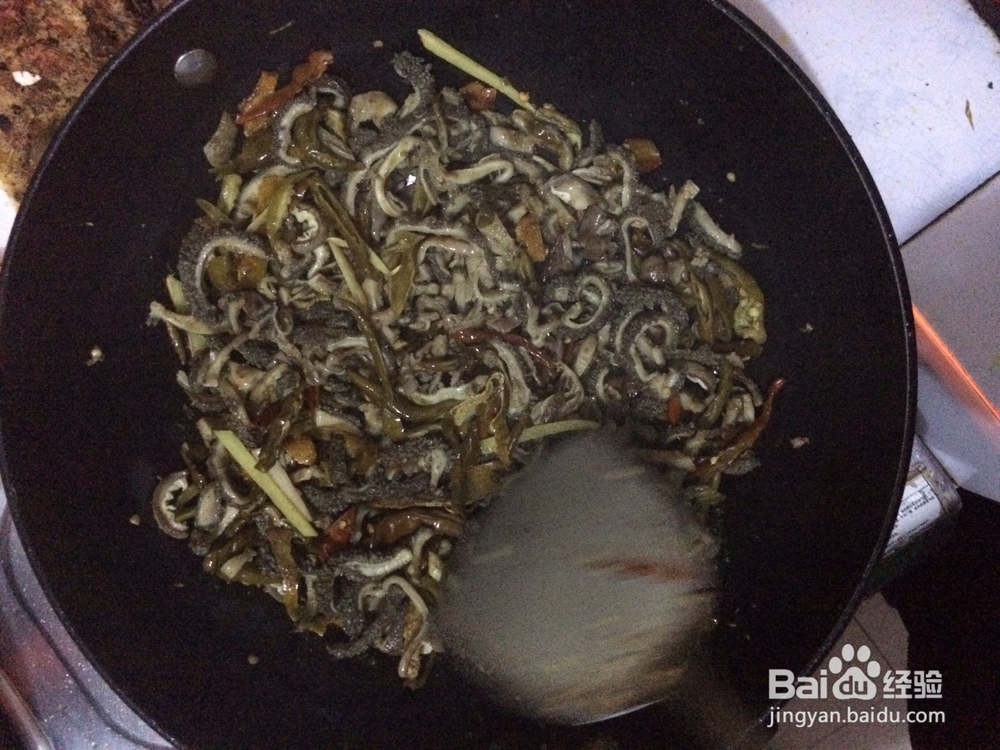 秋冬季节,来一道暖胃的干锅羊肚