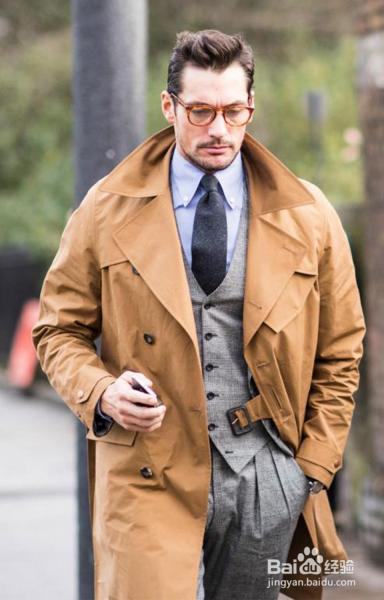 总是穿不好风衣？试试最简单的方法