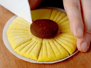 奶香向日葵馒头怎么做？