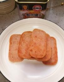 如何做香煎午餐肉