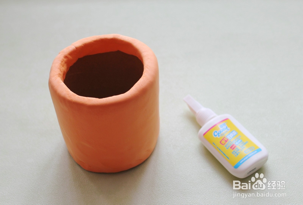 手工DIY贝壳彩泥笔筒的做法图解教程