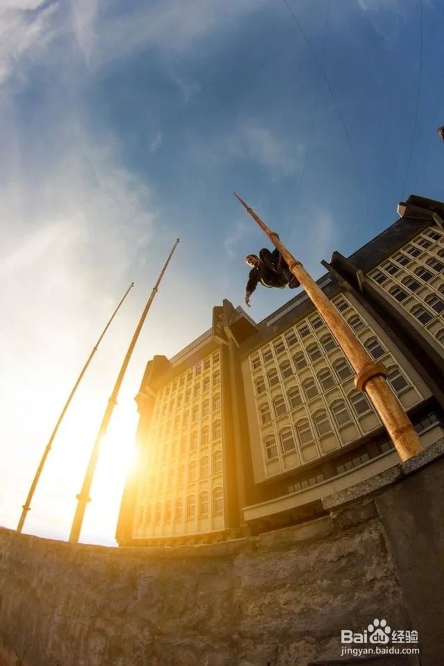 跑酷技巧：怎么才能练好滚翻|如何正确滚翻泄力