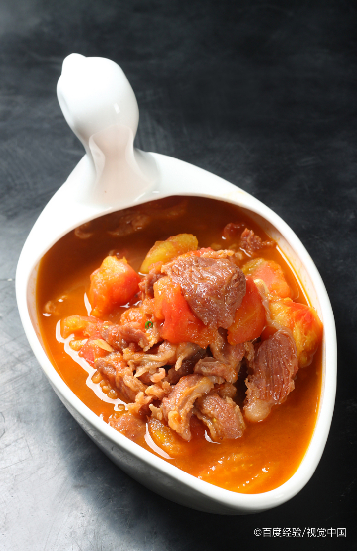 土豆炖牛肉的家常做法，