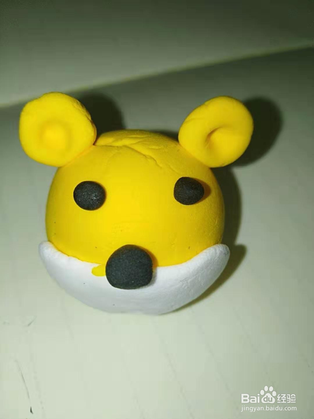 如何用太空泥制作小狮子