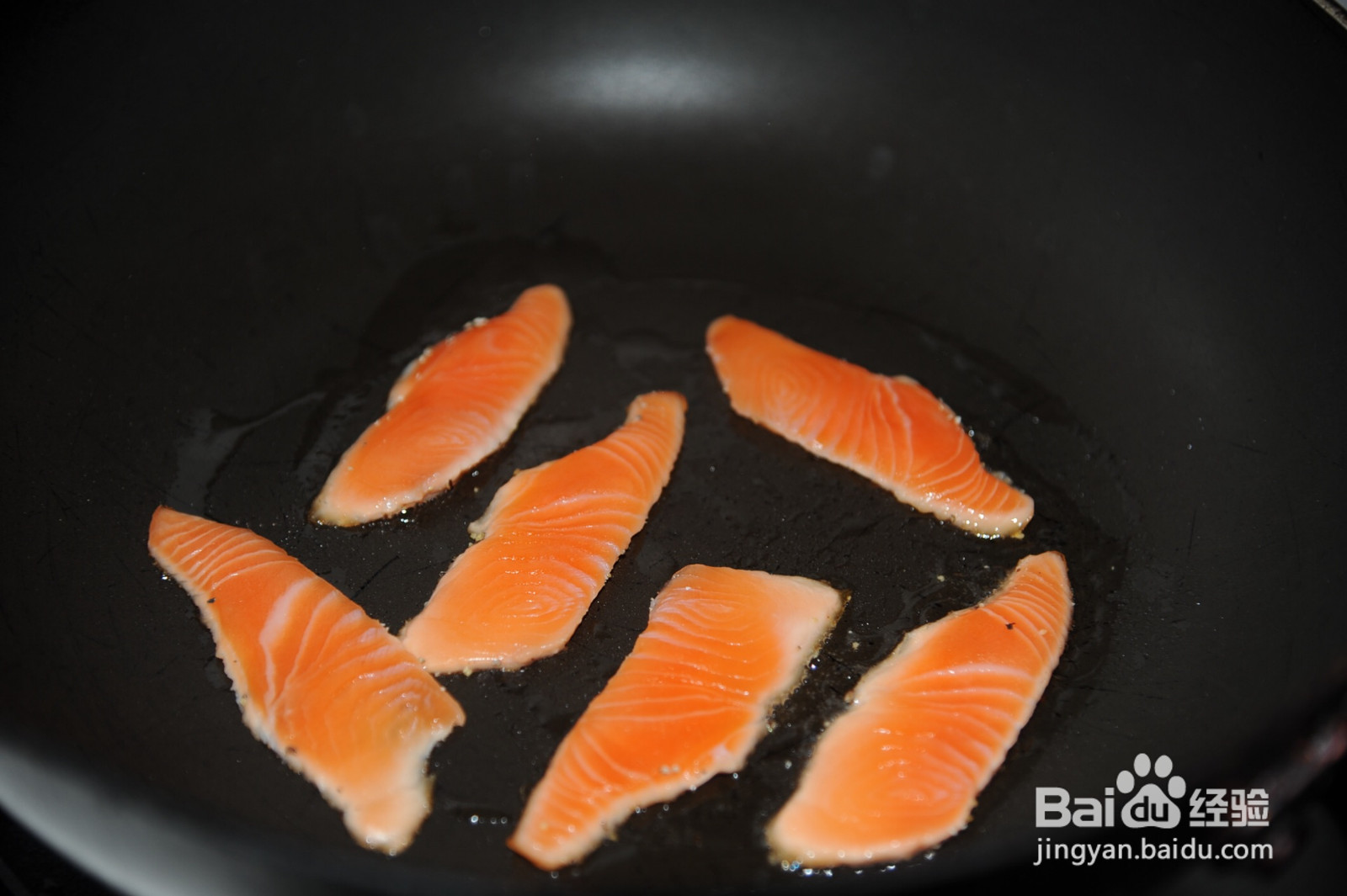 三文鱼藜麦沙拉的做法