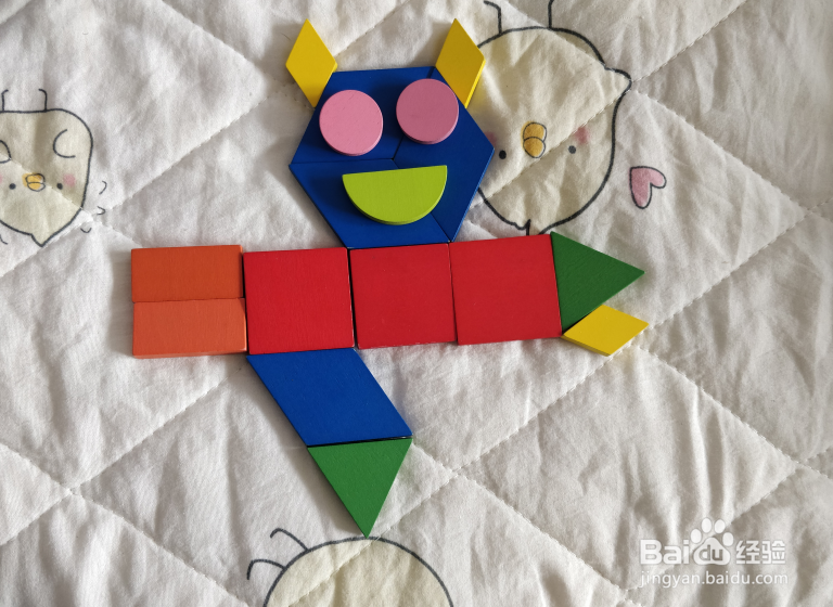 用几何形状怎么拼一辆怪兽车？