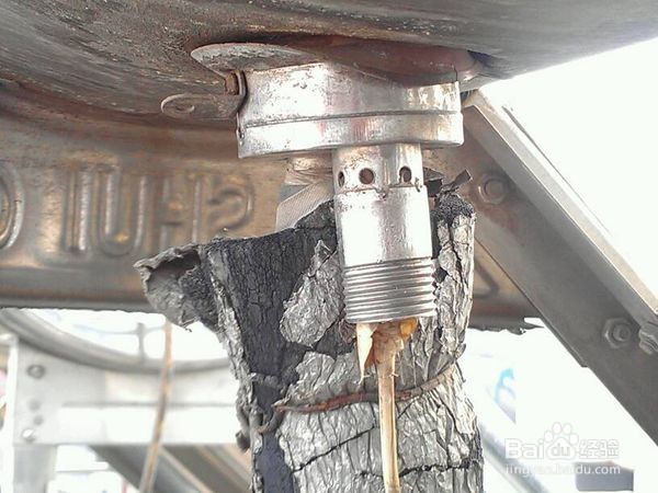 太阳能热水器上置式探头如何安装