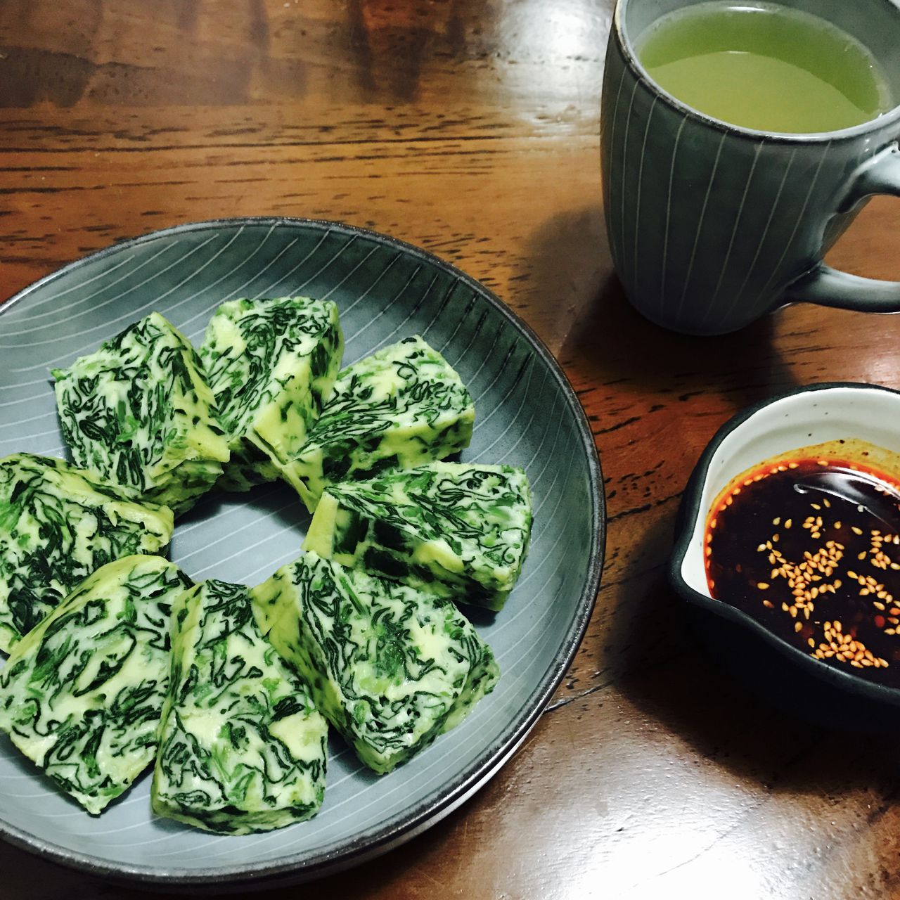 蘸汁菠菜鸡蛋糕，教你最简单的做法