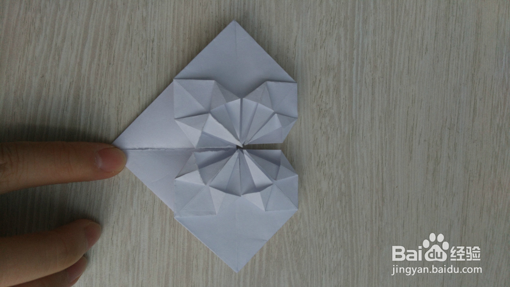 如何用纸折简易爱心