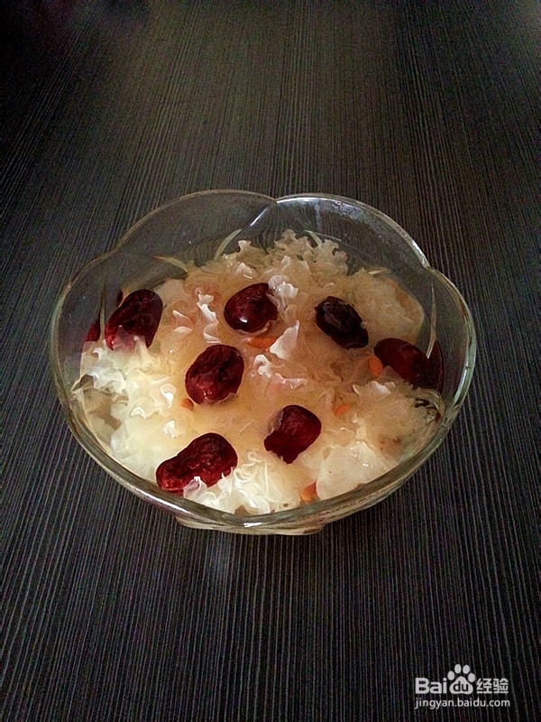 美容养颜红枣银耳汤