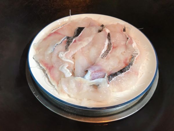 蒜蓉粉丝蒸鱼片
