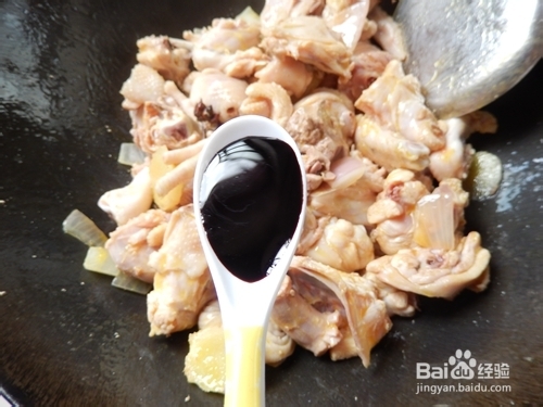 如何做美味炖菜:土豆炖鸡块