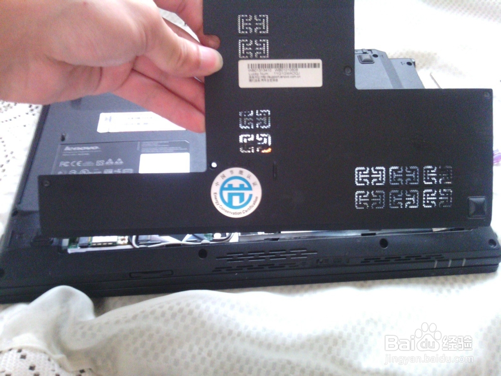 联想B40笔记本 硬盘拆装：[3]联想B40笔记本
