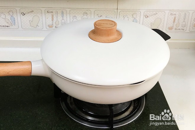 制作美味的蜜汁鸡翅