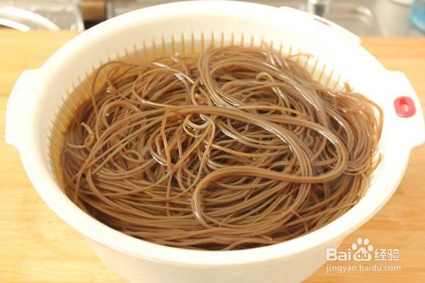 家常冷面的做法