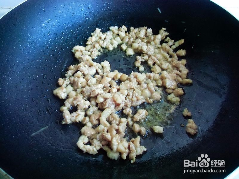 美味的肉末炒胡萝卜