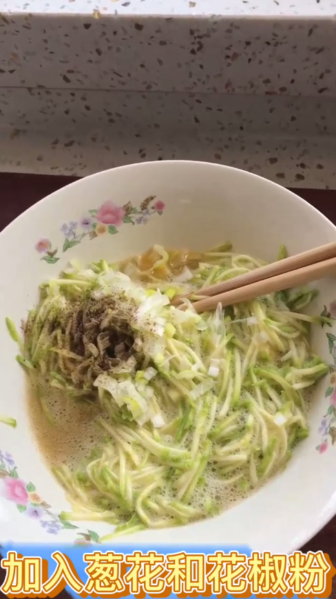 如何做好吃的韩式西葫芦饼?