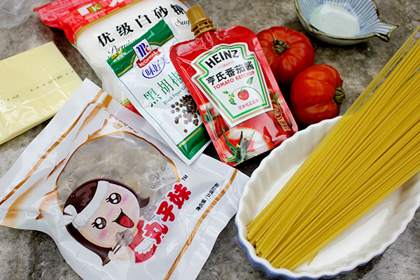 番茄芝士猪肉丸意粉