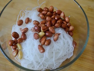 花生凉拌粉丝怎么做
