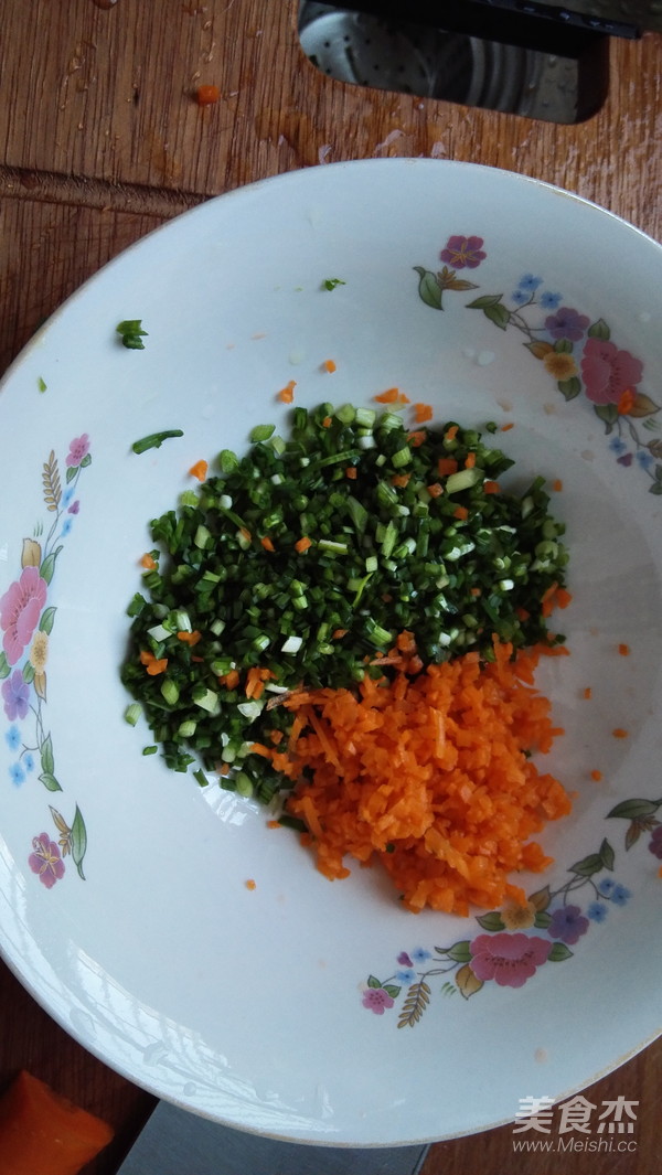 野葱胡萝卜鸡蛋饼