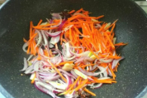 如何做板栗腊肠焖饭