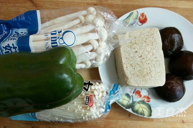 菌菇蚝油炒冻豆腐