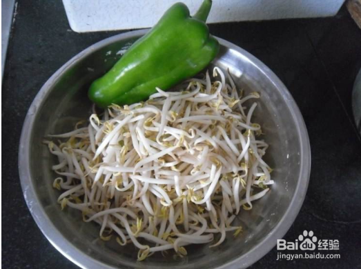 青椒炒豆芽怎么做好吃
