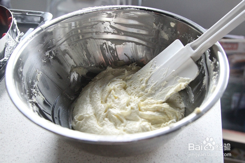 简单几步做出美味草莓冻芝士蛋糕