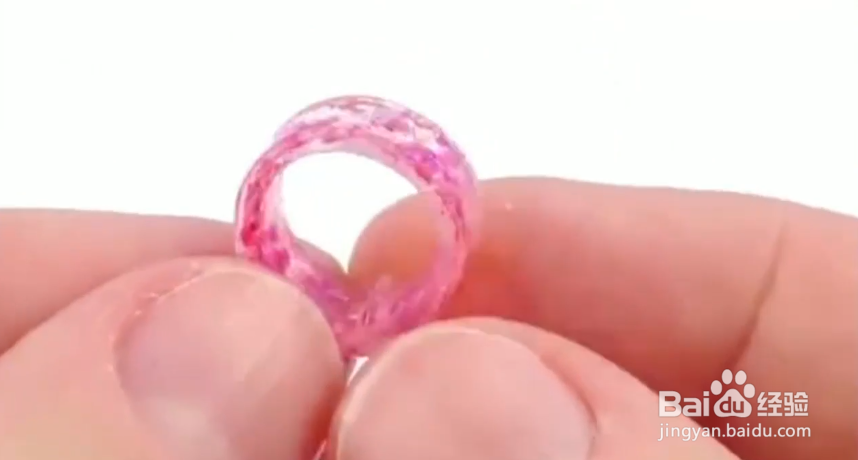 如何给芭比娃娃做一些好看的配饰