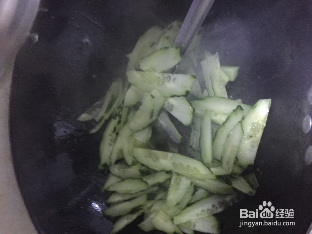 家常菜之五花肉炒黄瓜的简单做法