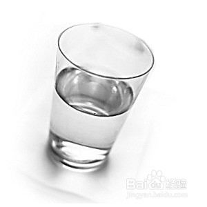 一天喝多少杯水