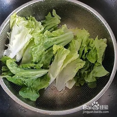 生菜炒虾丸