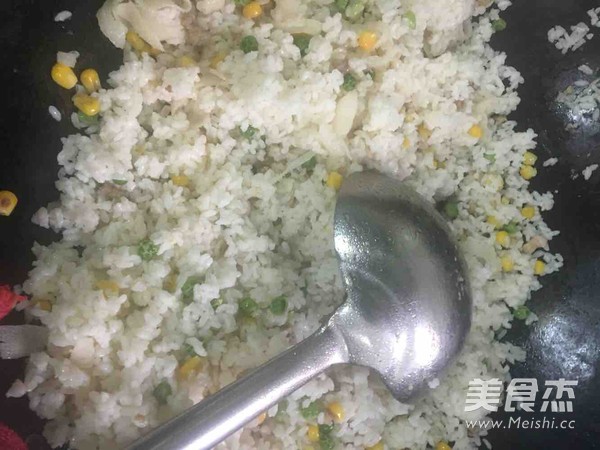 青豆玉米牛百叶炒饭