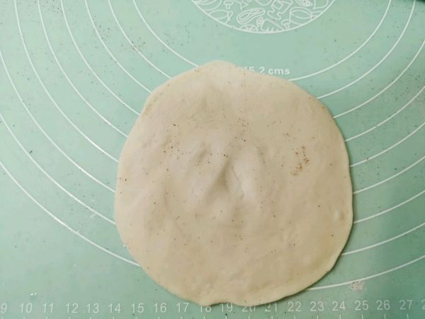 韭菜小墨鱼虾皮水煎包