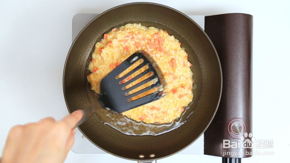 只用剩米饭，秒变全家最爱的爆款黄金早餐饼！