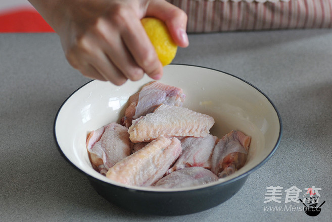 柠香黑胡椒烤翅