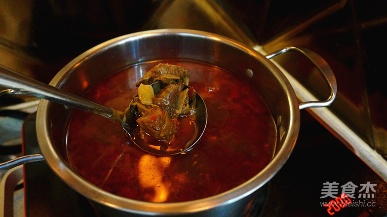 排骨米线煲的做法