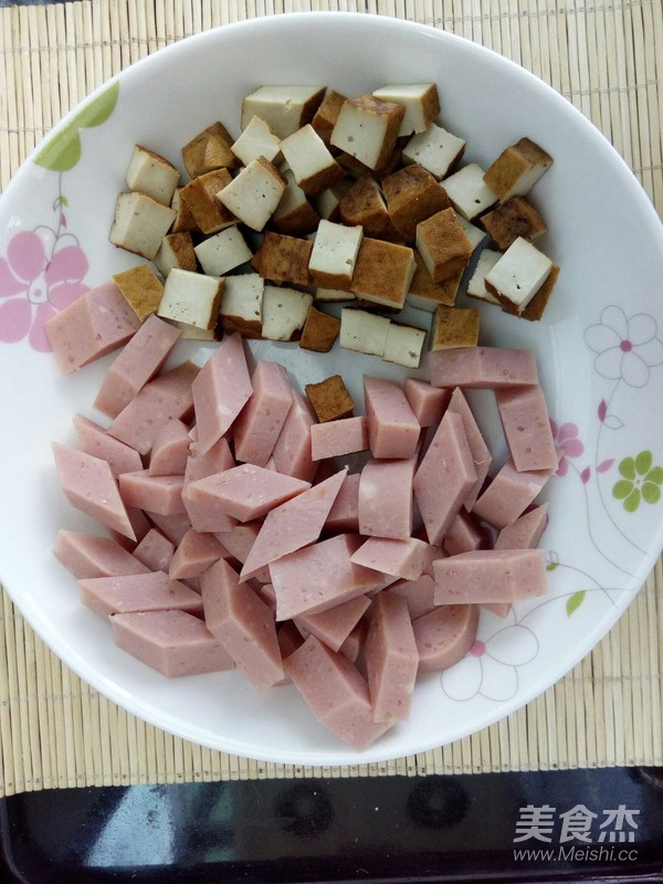 方火腿炒毛豆杂蔬