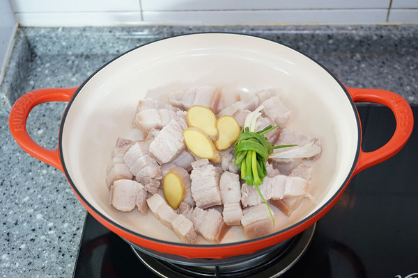 红烧五花肉鹌鹑蛋