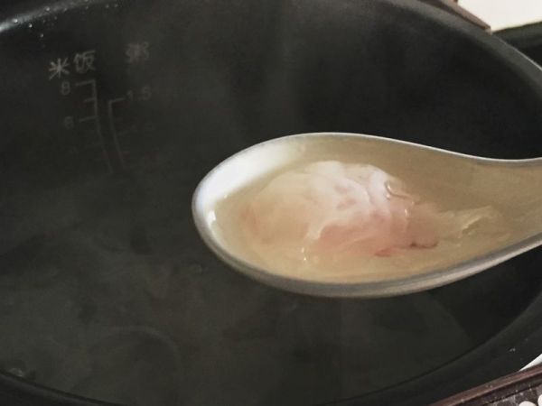 冰糖川贝雪梨盅