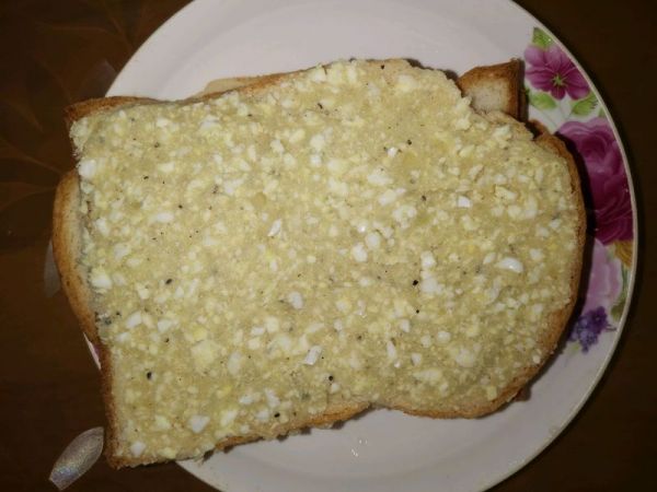鸡蛋土豆泥三明治