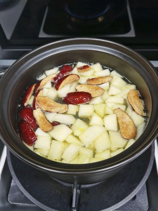 小米红枣苹果粥