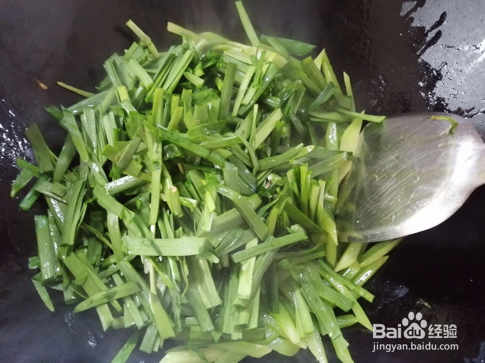 怎样制作莴苣炒韭菜