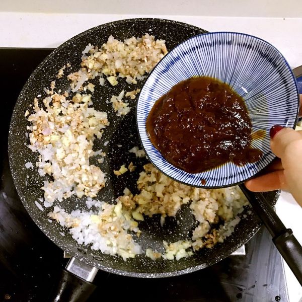 黑椒山药牛肉粒