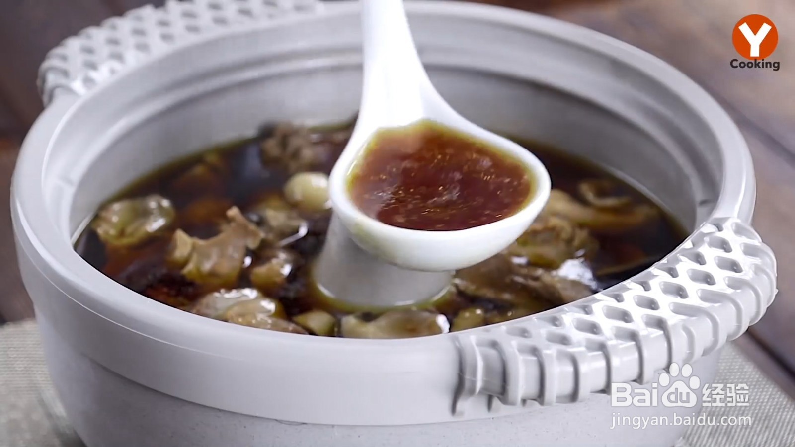黑蒜头炖鸡汤,养生汤,味道好极了