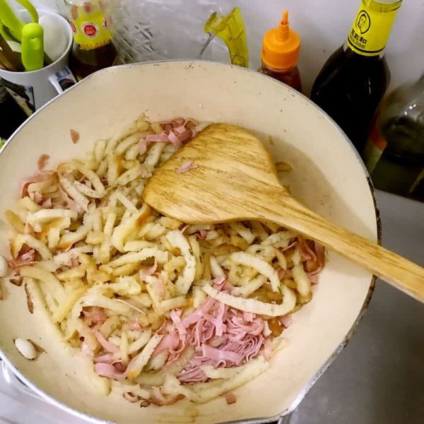 火腿鸡蛋煎土豆