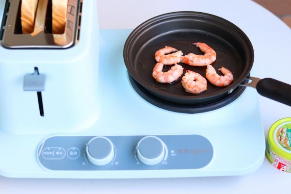 虾仁三文鱼三文治