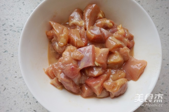 金玉满堂·腰果鸡丁