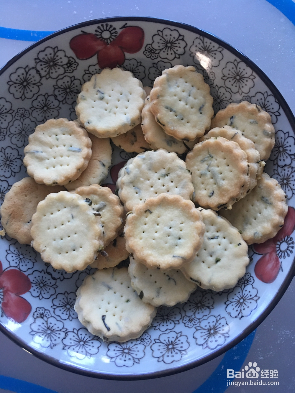 糕点葱香苏打饼干的教程