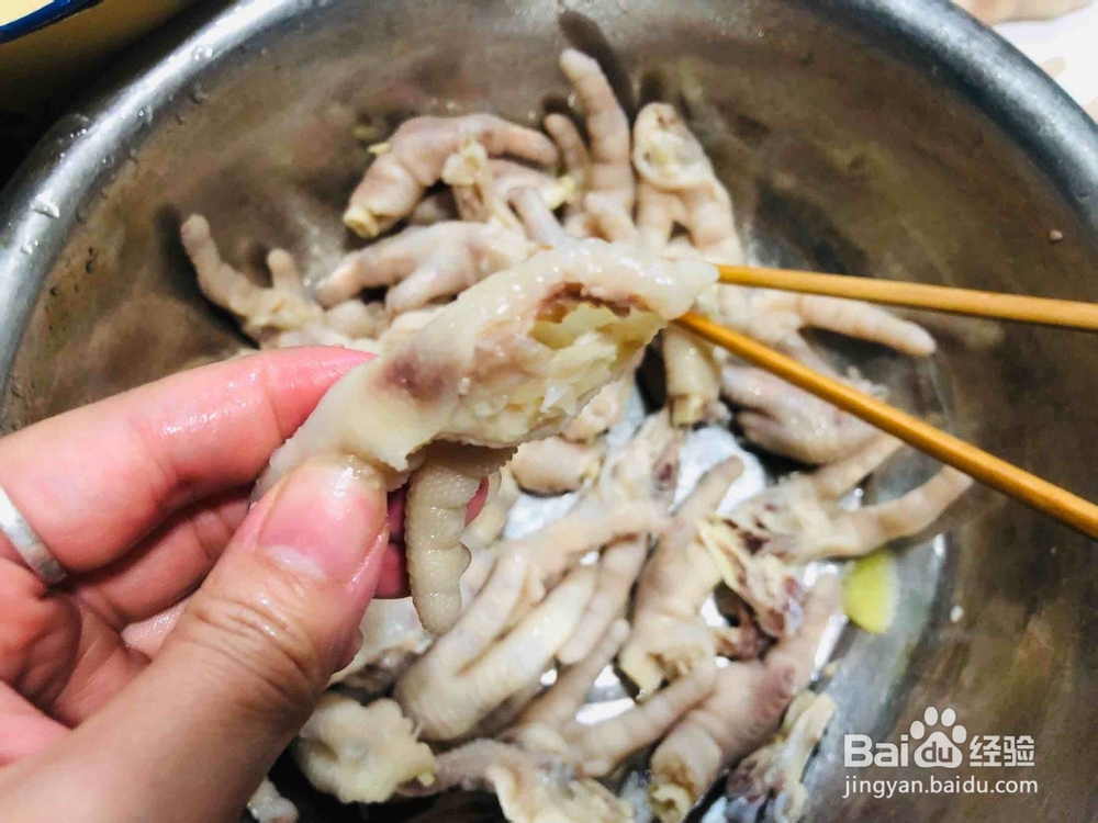 柠檬百香果鸡爪的做法